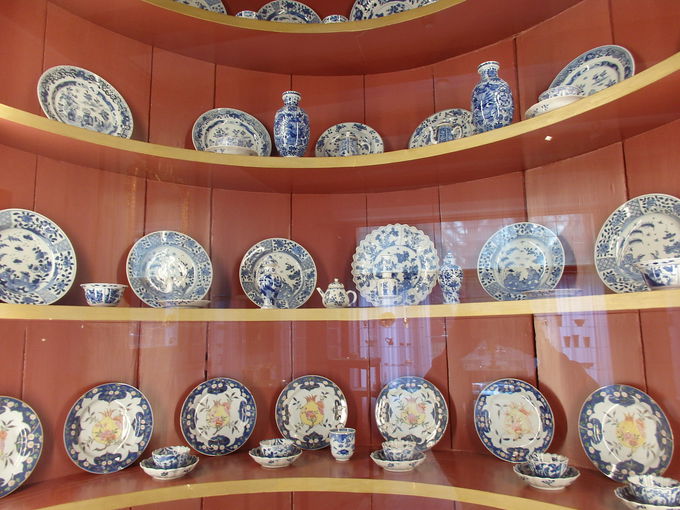 陶器の多様な展示