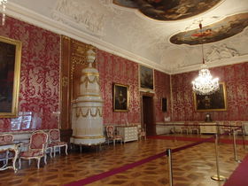 「ドームクオーター・ザルツブルグ」は大司教の宮殿や博物館も入る豪華な内装