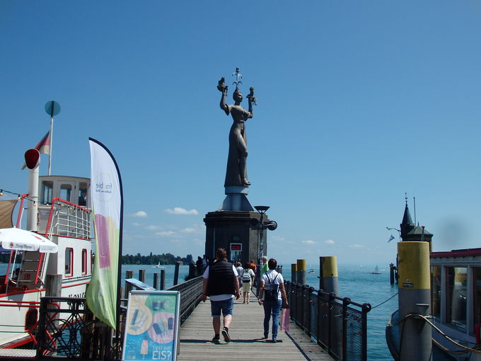 �{�[�f���΂ɖʂ����`����