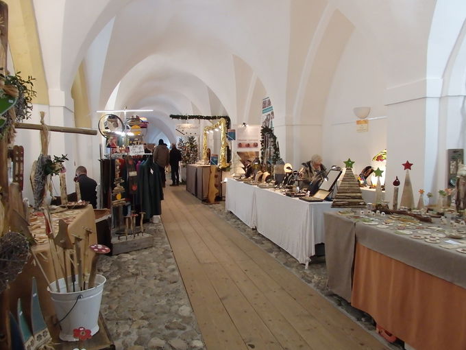 TEhEIuE~[WbN̈̕ug[[v