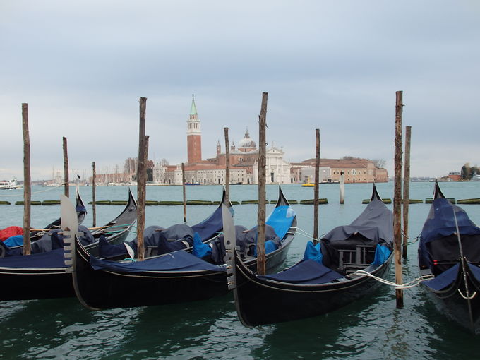 �A�h���A�C�ɕ����Ԑ��E��Y�̒��u���F�l�c�B�A�v