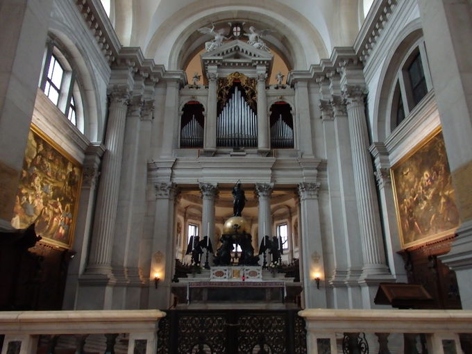 TE}RLΊ݁uTEWWE}bW[v