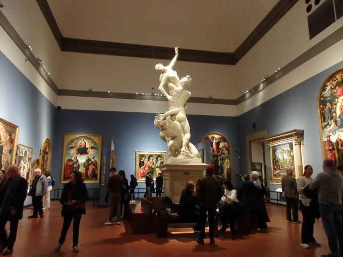 �A�J�f�~�A���p�ق̓R���b�\�̑�L�Ԃ��猩�w�J�n