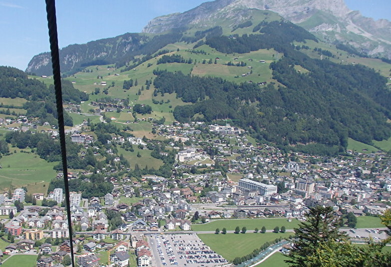 �e�B�g���X�R�[�̗����������]�[�g�n�u�G���Q���x���N�v