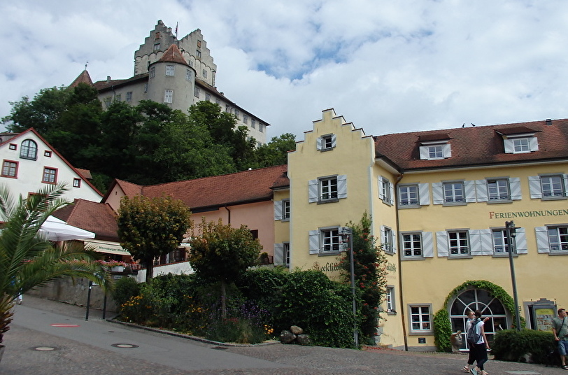 ���̃V���{���͓�̂���