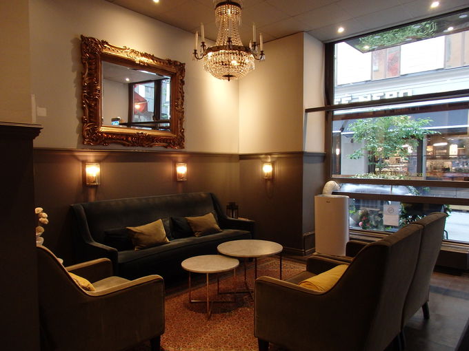 CXg[guQueenfs Hotel by First Hotelsv