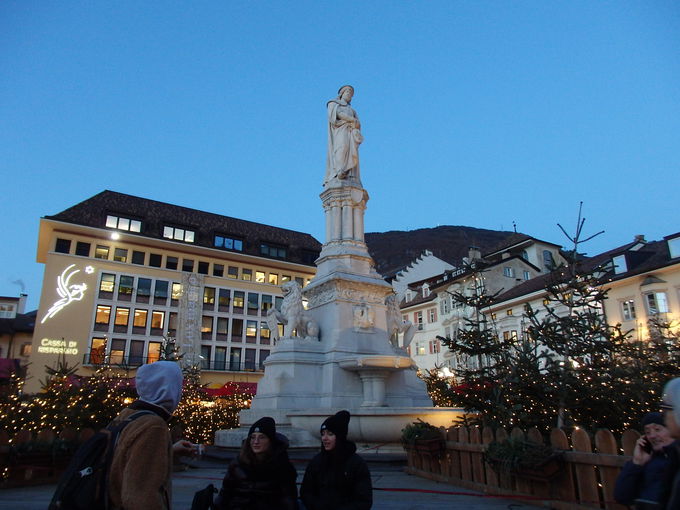 �h���~�e�[�̒��u�{���c�@�[�m�v