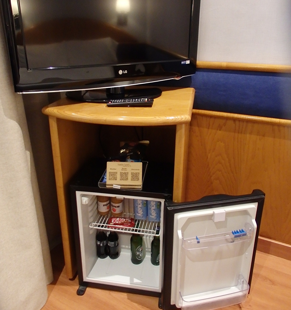 �ݔ��̐������q��