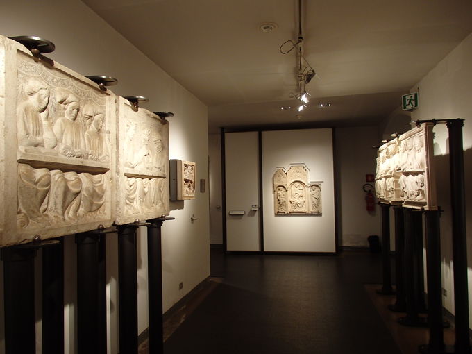 �{���[�j���̗��j��`����u�s�����������فv