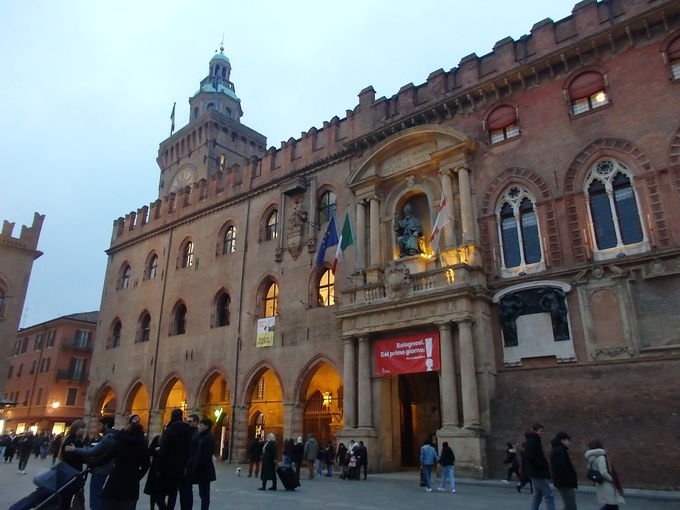 �s��ȋ��������Ԏs���Ɂu�A�b�N���V�I�{�v