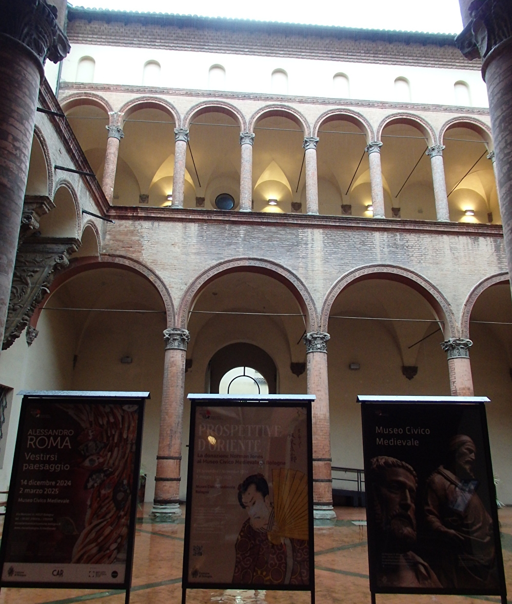 �������M���̊قɓ���u�s�����������فv