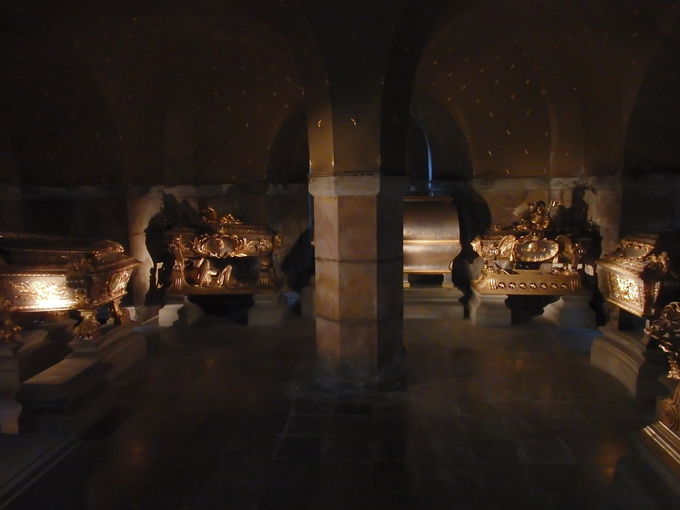 ���Ɖi���̏�u���b�_�[�z��������v