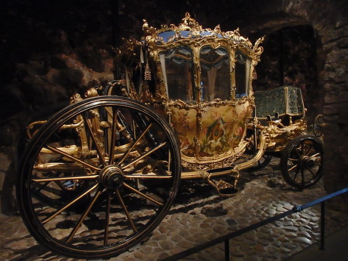 ���ƕ��V������