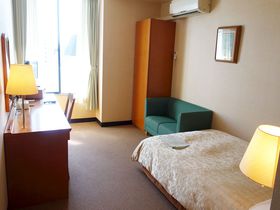 観光都市・横浜の最高立地でお得な公共ホテル「エスカル横浜」