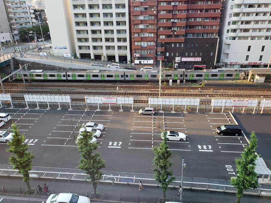 ���͎Ԃł̃A�N�Z�X����