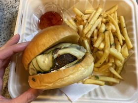 ZuɂubillsṽeCNAEgŃI[XgACI̋LTlC