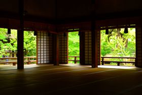 �t�ɖ������ꂽ���Ȃ�A�����B ���s�u�@�@��Ձv�ւ̋L���T���l�C��