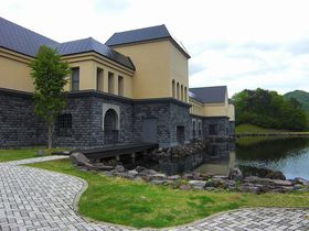 ���X������I�����Ȑ��I�u�₩�ȗ΁I�_����i���U��ɂ҂�����ȗ��֒�u�����L�O���p�فv�̋L���T���l�C��