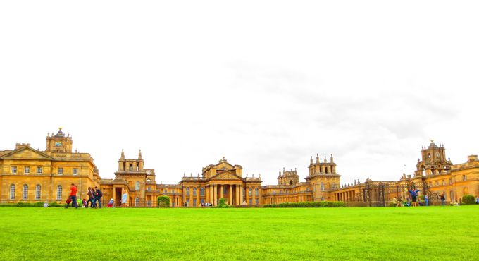 チャーチル元首相の生家 オックスフォード ブレナム宮殿 はイギリス貴族の華麗なる館 イギリス Lineトラベルjp 旅行ガイド