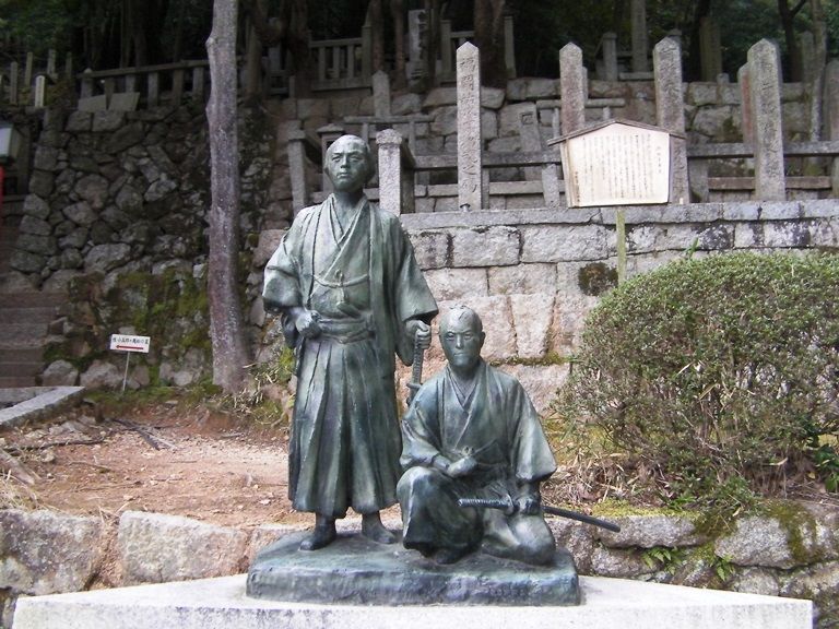 維新の志士が眠る聖地！「京都霊山護国神社」を歩く