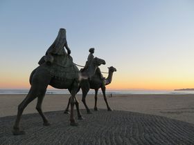 �֓��Ǝ��ӂ̃r�[�`��C���y���߂�X�|�b�g10�I�̋L���T���l�C��