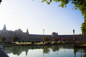 �u���̐��̑f���炵���v��̌�����������X���݁u�Z�r���A�v�̋L���T���l�C��