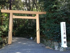 �ɐ��E���ǋ{�̂����߂��I��i�́u���Ƃ��ӃJ�t�F �܂߂��v�̋L���T���l�C��