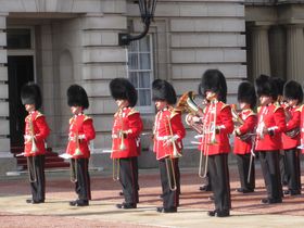 �C�M���X���s�ɖ𗧂I��{���܂Ƃ߂̋L���T���l�C��