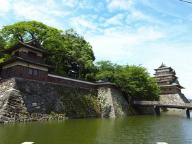 諏訪湖に浮かぶ三大湖城！続日本100名城に選ばれた「高島城」って？