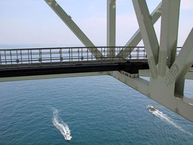 超スリリングに歩いて淡路島に渡ろう！「明石海峡大橋海上ウォーク」