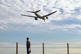 �����p�ɖʂ�����쓇�C�l�����ŁA��s�@���ԋ߂Ɍ��Ă݂悤�I�̋L���T���l�C��