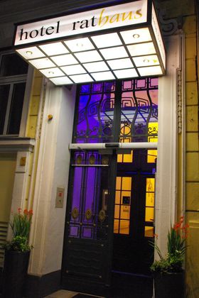 CDɂ͂܂ȂII[XgAEEB[́uze gnEX CfUCv̋LTlC