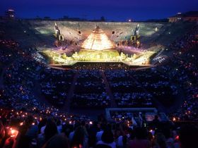 EY̊XEɃF[iő̌IEő勉̖OIy̋LTlC