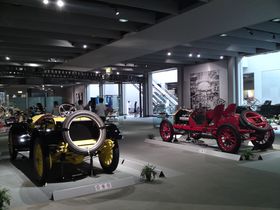 車好きにはたまらない！トヨタ博物館でクラシックカーや往年の名車に再会！