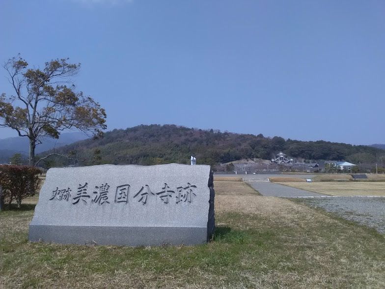 �L��ȕ~�n�ɍL������Z�������՗��j����