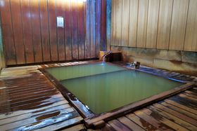 �M�B�u�쒆���̍���v�䂩��̕��c�M���g�B�����h�T�I�̋L���T���l�C��