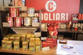 �Ό���R�u�J�t�F�E�J���A�[���v�Ŗ��키���E��Y�̒����ݏ�ƃC�^���A�R�[�q�[�̋L���T���l�C��