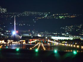 大阪「千里川土手」で伊丹空港離発着の飛行機写真を撮ろう