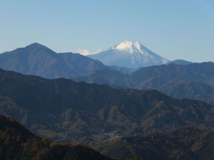 ついに高尾山山頂へ！目の前には美しい富士山