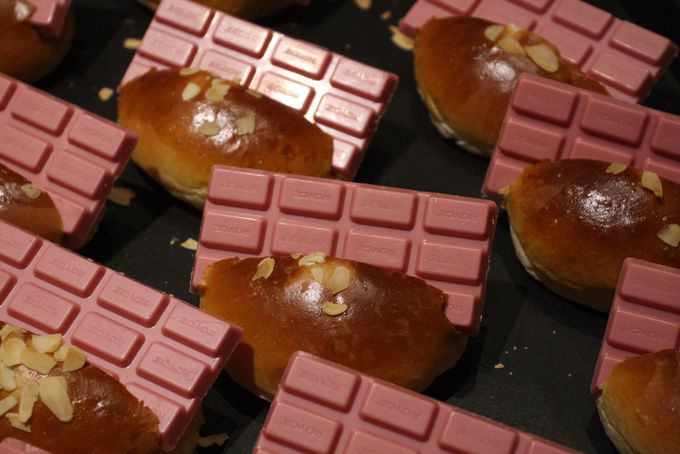 新千歳空港のチョコレート工場はチョコパンが斬新 ロイズチョコレートワールド 北海道 トラベルjp 旅行ガイド