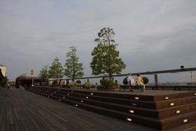 ㍑ۋ`̓W]fbLAɁHIE̒AȂAs@̗ył܂I̋LTlC