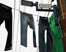 ���{�̃W�[���Y�̐��n�u�����v�ł͐��E�Ɉ�����̃W�[���Y�ɏo���I�̋L���T���l�C��