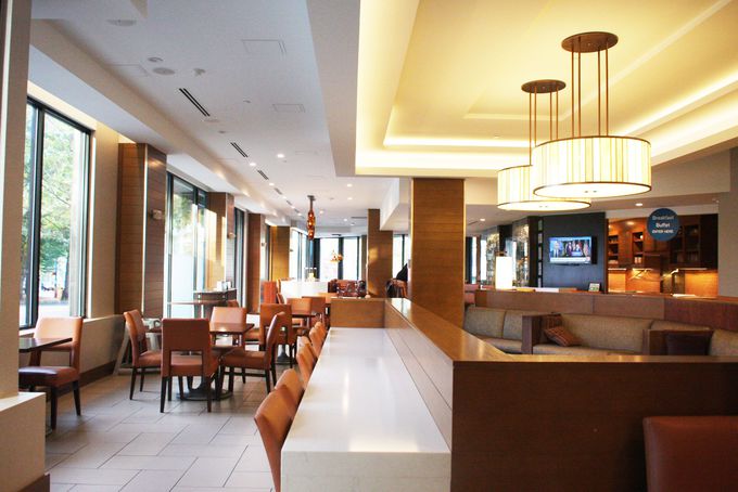 24���Ԃ̃R�[�q�[�A�h�����N�����T�[�r�X