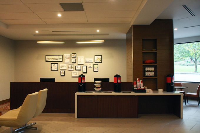 24���Ԃ̃R�[�q�[�A�h�����N�����T�[�r�X