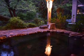 �铒�̂ʂ铒�Œ������l�I���{�O����l�̓��E�쒆���򂩂ǔ����ق̋L���T���l�C��