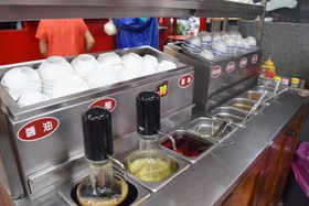 p̃t@~X݋q`فiWan Ke Louj͖̃ZtT[rXy̋LTlC