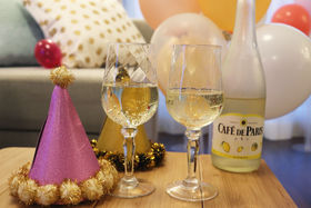 ���e�O�b�Y���X�p�[�N�����O���C���ł����菗�q��u���ږx�N���X�^���G�O�[�v�̋L���T���l�C��