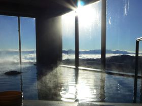 長野・王ヶ頭ホテルの絶景風呂はお風呂から雲海が見える！？