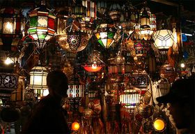 bR̐EY}PVƃACgExEnbhDňٍ𖡂킨̋LTlC