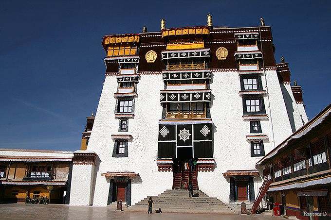 チベット仏教総本山！中国・チベットの世界遺産ポタラ宮を徹底観光